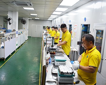 利勇安一楼硅胶制品固态模压部环境